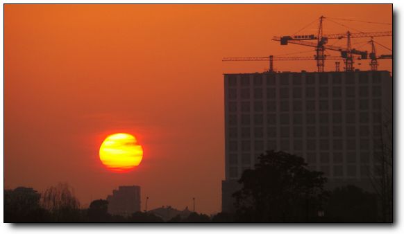 杭州迎來(lái)艷陽(yáng)春日 直擊夕陽(yáng)落日景