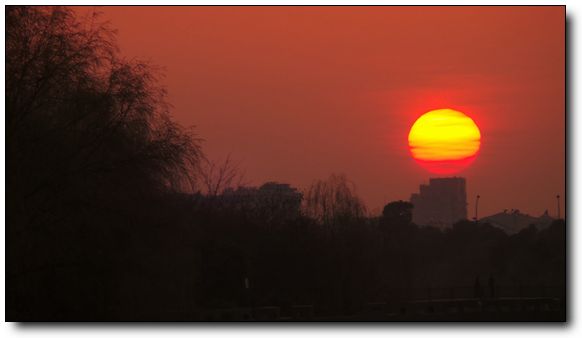 杭州迎來(lái)艷陽(yáng)春日 直擊夕陽(yáng)落日景